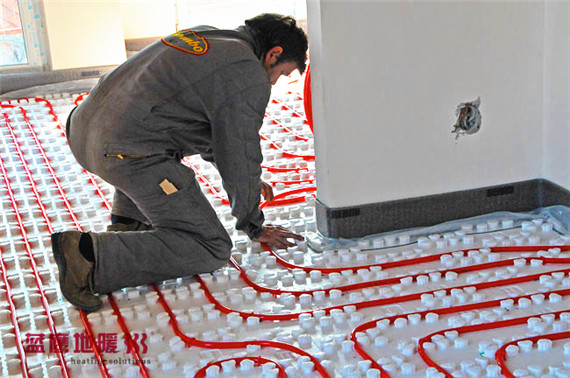 underfloor-heating-living-room-installation-2_副本.jpg